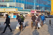 인천 중구 월미자율방범대, 설 명절 귀성객 맞이 월미 환경 정비