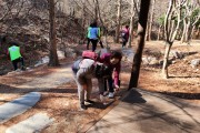 울산 동구 남목2동 자연보호협의회 ‘큰마을저수지산림공원 플로깅’실시