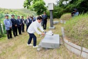 정종복 기장군수, 해방이후 처음으로 기장 출신 박영출 독립운동가 묘소 참배·헌화